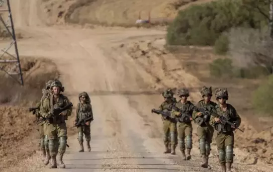 İsrail Lübnan'da BM Barış Gücü askerlerini hedef aldı