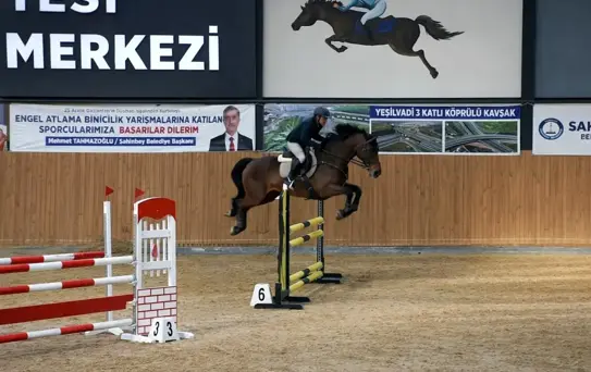 Şahinbey'de engel atlama heyecanı