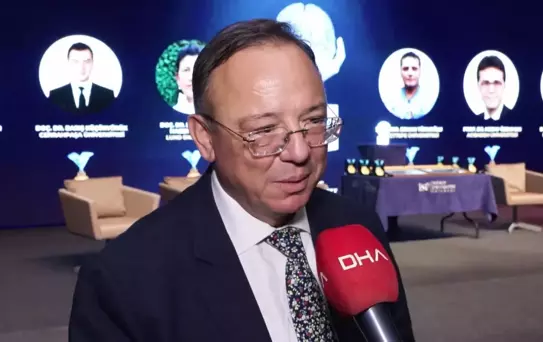 Nörobilim Teşvik Ödülü Prof. Dr. Koray Özduman’a