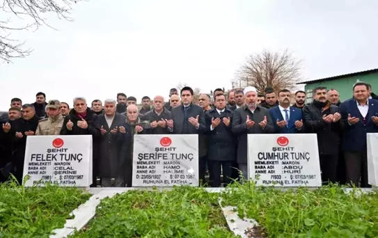 Mardin'de 39 yıl önce terör örgütünün şehit ettiği 8 kişi dualarla anıldı