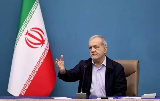 İran Cumhurbaşkanı'ndan Komşulara Özür