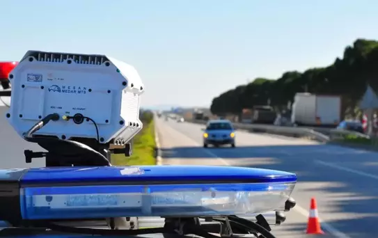 Trafikte hız limitleri ve cezalar sil baştan değişti! Yüzde 10 toleransı kalktı