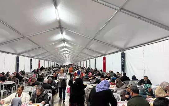 Başkan Çerçioğlu Ramazan ayının bereketini Aydın'ın dört bir yanına taşımayı sürdürüyor