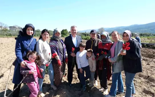Buharkent'te 8 Mart'ta kadınlar unutulmadı