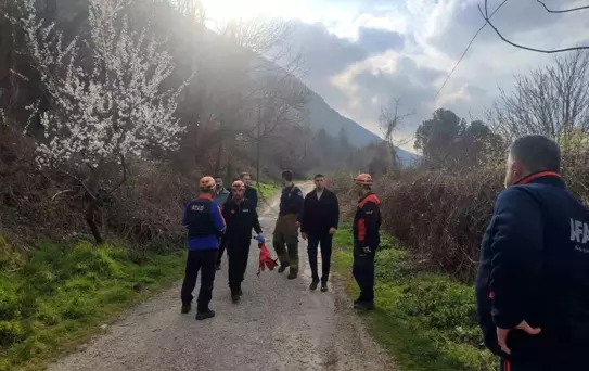 Yıldırım'da Dağda Düşen Yürüyüşçü Kurtarıldı