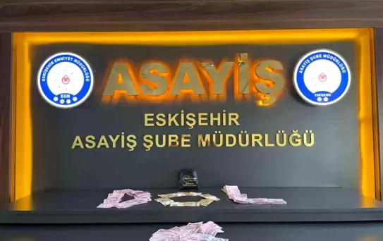 Eskişehir'de Dolandırıcı Yakalandı
