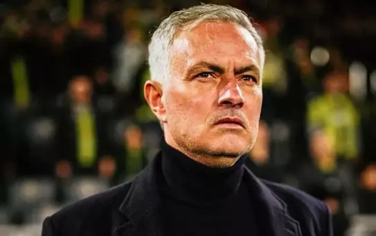 Mourinho'nun Benfica'sı şampiyonluk yolunda Porto'yu geçemedi