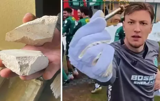 Rakibinin 835 günlük serisine son veren Bursaspor'da taraftarlar ve futbolcular maç sonunda ölümden döndü