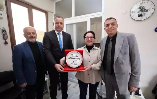 Şehzadeler'de kadın muhtarlara 8 Mart ziyareti
