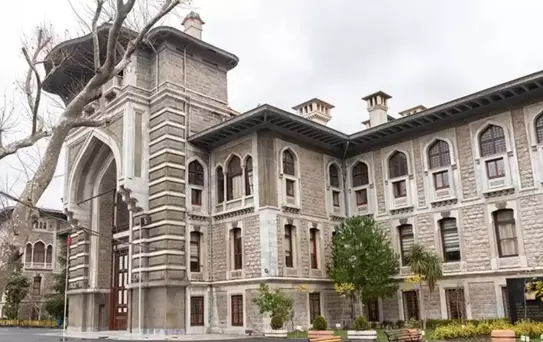 Taciz ve tehdit iddiaları sonrası İstanbul Erkek Lisesi'nde 4 idareci görevden alındı