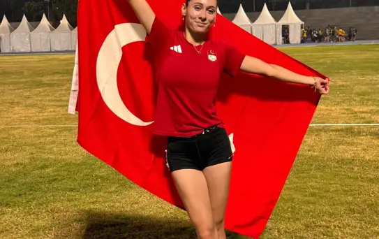 Aysel Önder'den Çifte Dünya Şampiyonluğu