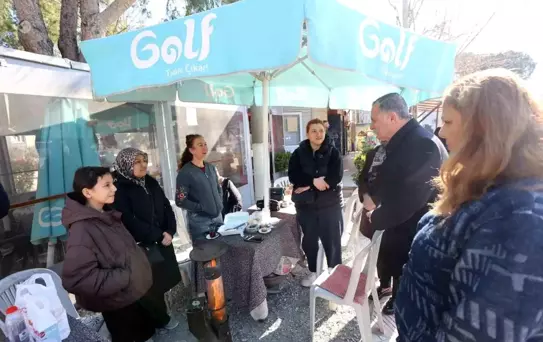 Başkan Balaban Mesir Mahallesi esnafıyla buluştu