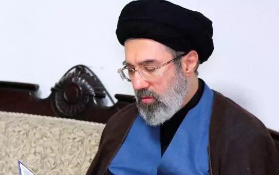 İran'ın Yeni Dini Lideri Mücteba Hamaney