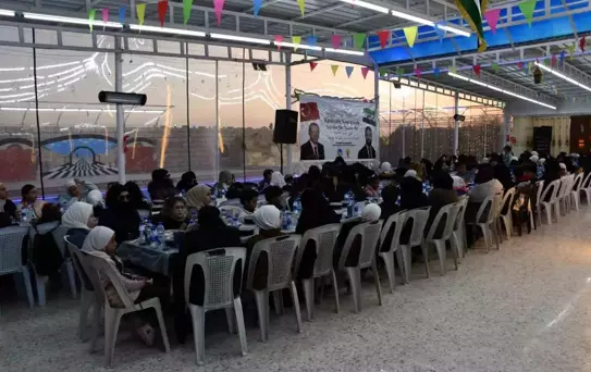 Kardeş şehir Şam'da iftar sofraları kuruldu