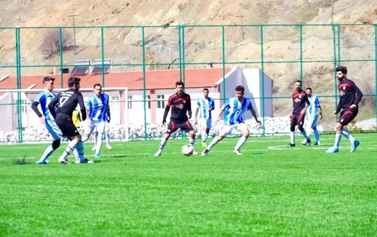 Maden'de Sentetik Futbol Sahası Açıldı