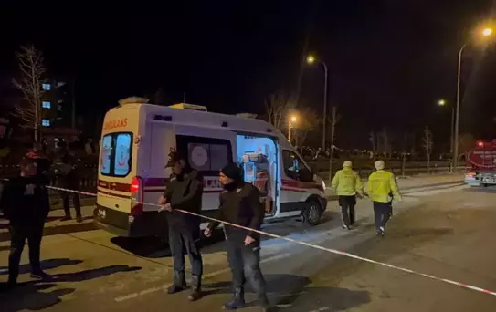 Niğde'de apartmanda doğalgaz patlaması: Ortalık savaş alanına döndü