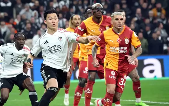 Galatasaray ve Fenerbahçe Derbi Galibiyetleriyle Öne Çıktı