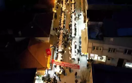 Bursa'da 4.500 Kişilik Cadde İftarı