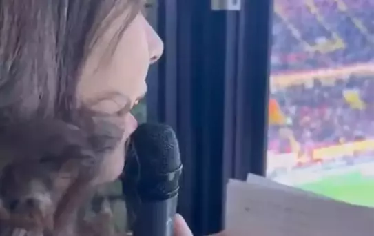 Kayserispor-Trabzonspor Maçında Kadın Taraftar Anons Yaptı