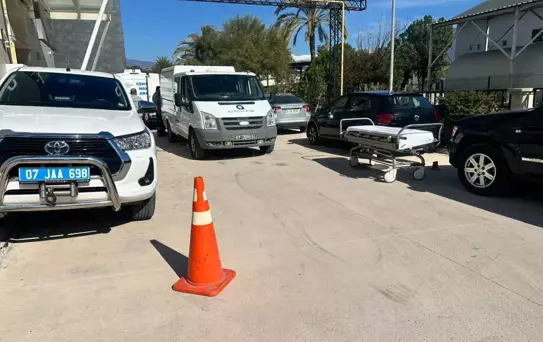 Finike'de Kaçak Göçmen Botu Kazası