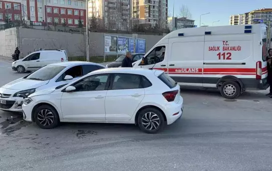 Edirne'de Trafik Kazası: 2 Yaralı