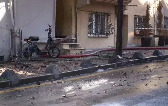 Esenler'de Çatı Katında Yangın