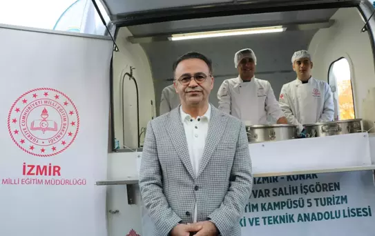İzmir'de Mesleki ve Teknik Anadolu Lisesi Öğrencilerinden Ramazan İftarı