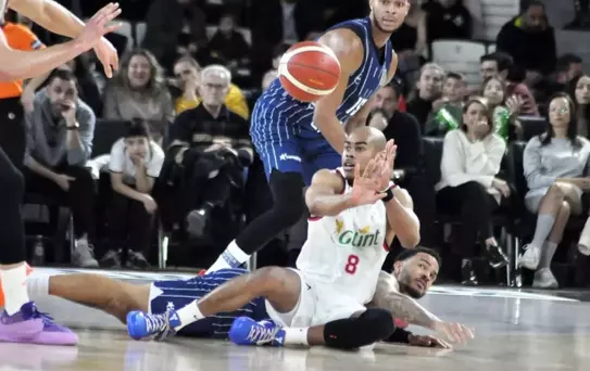 Manisa Basket, Efes'e Yenildi