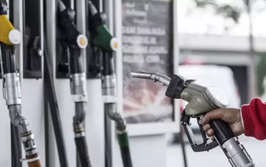 Pompa çıldırdı! Akaryakıta 24 saat geçmeden yeni zam