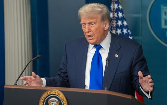 Trump'tan İran'a Sert Uyarı