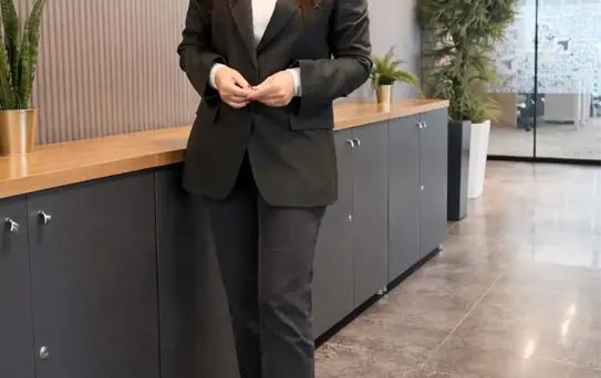 8 Mart'a Özel: Kriz Anlarında Dijital Gücün Kadın Lideri