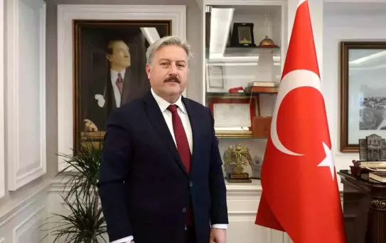 Başkan Palancıoğlu'ndan 12 Mart İstiklal Marşı'nın kabulünü kutlama mesajı