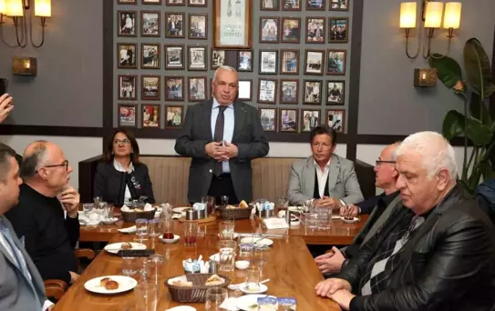 Başkan Şadi Özdemir amatör spor kulüp temsilcileri ile buluştu