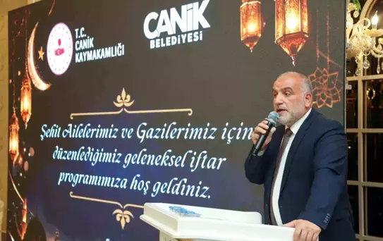 Başkan Sandıkçı: 'Milli ve manevi duyguları güçlü nesiller yetiştirmek bizlerin yegane sorumluluğudur'