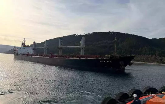 Çanakkale Boğazı'nda Gemiyi Kurtarma Çalışması