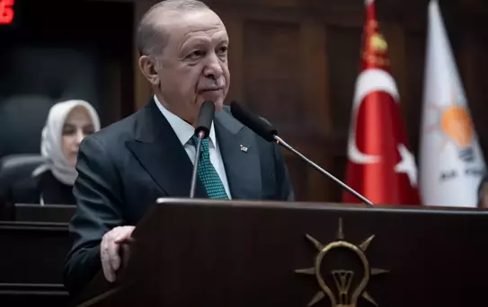 Cumhurbaşkanı Erdoğan'dan parti grubuna damga vuran çıkış: Macera arayan olursa...