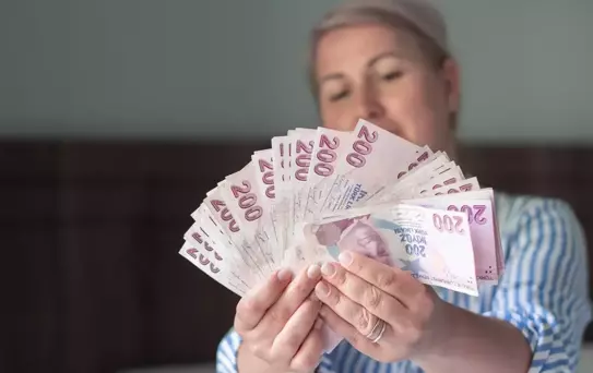 Emekli bayram ikramiyesi için ödeme takvimi belli oldu