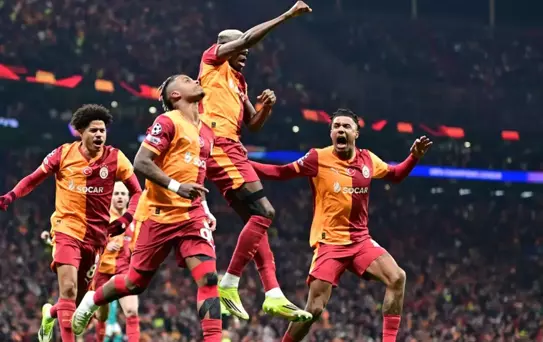 Manşetler alev alev! Galatasaray İngiltere'yi yaktı