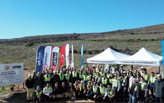 Akfen'den Şarköy'e 10 Bin Fidan