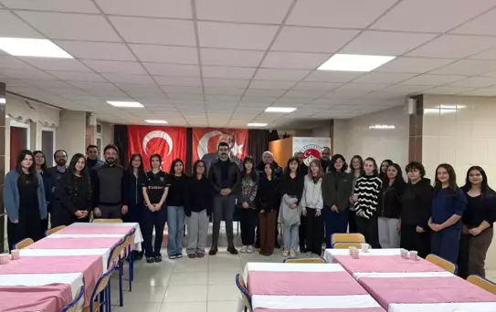 Kaymakam Eser, Öğrencilerle İftar Yaptı