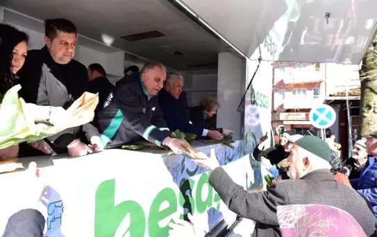 Yenişehir'de bugün pideler Büyükşehir'den