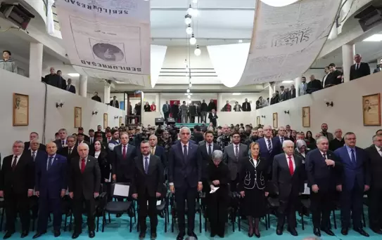 Bakan Ersoy: İstiklal Marşımız yön göstermektedir