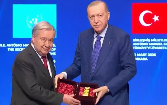 Cumhurbaşkanı Erdoğan'dan BM Genel Sekreteri Guterres'e ödül
