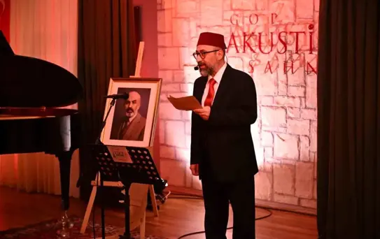 Gaziosmanpaşa'da İstiklal Marşı'nın kabulünün 105'inci yıl dönümünde Mehmet Akif Ersoy anıldı