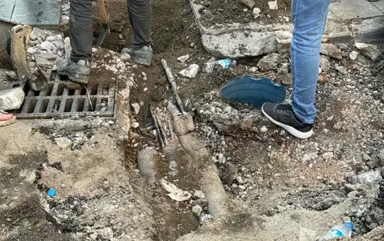 İzmir'de Elektrik Akımı Davası Yeniden Yargılanacak