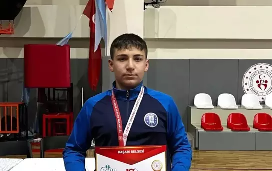 Kütahyalı sporcu Halil Emin Kayser'den başarı