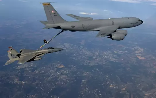 ABD'ye ait KC-135 yakıt ikmal uçağı Irak'ta düştü