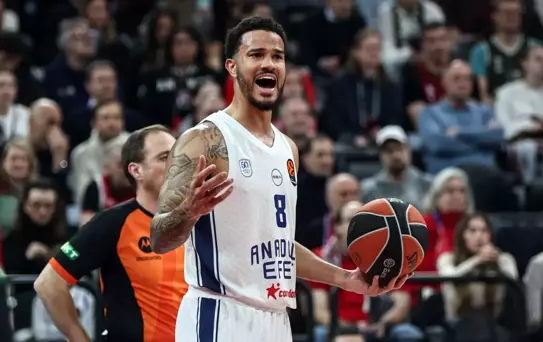 Anadolu Efes, Bayern Münih'i yendi