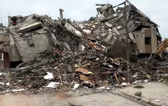 Avcılar'da Bina Çöktü