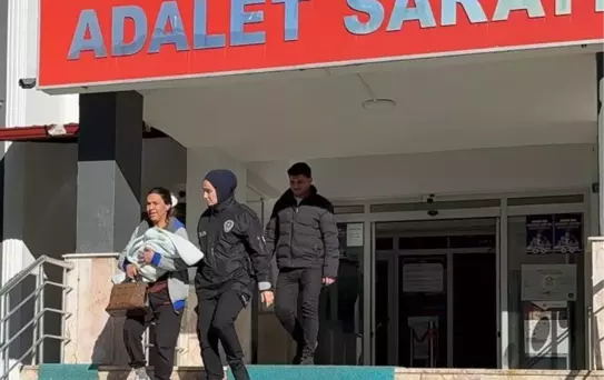 Bebeğinin bezinde uyuşturucu saklayan anne tutuklandı